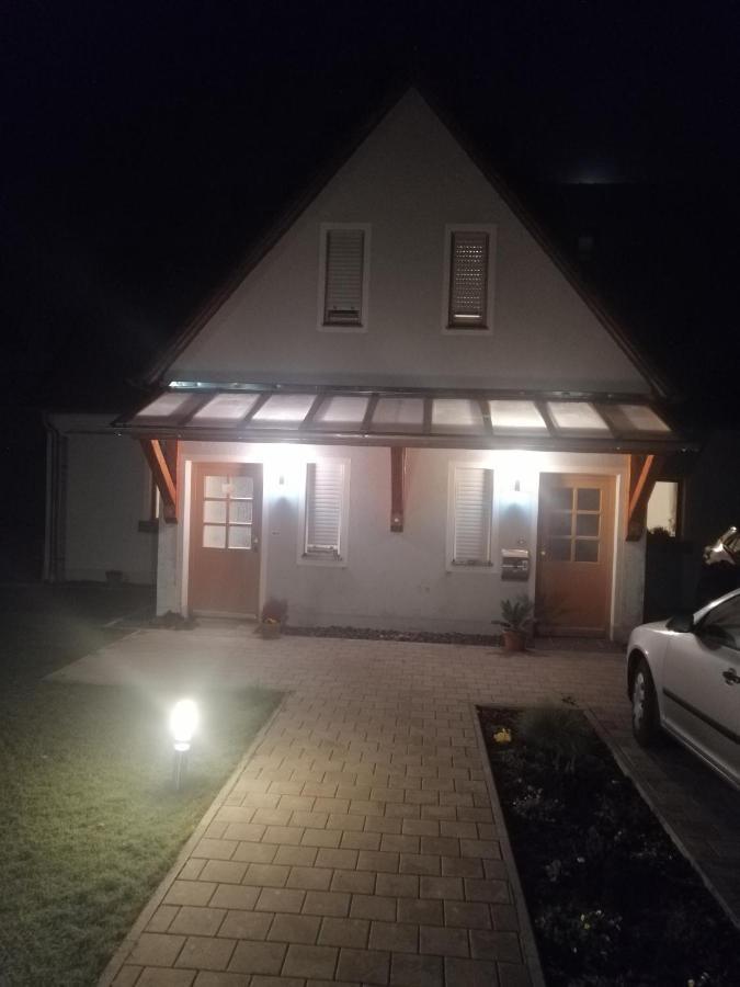 Lauterhofen Karolingerweg酒店 外观 照片
